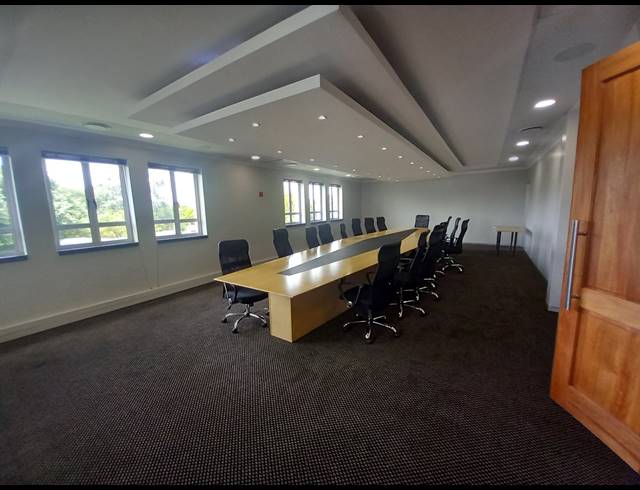 554M² OFFICE TO LET IN BRYANSTON